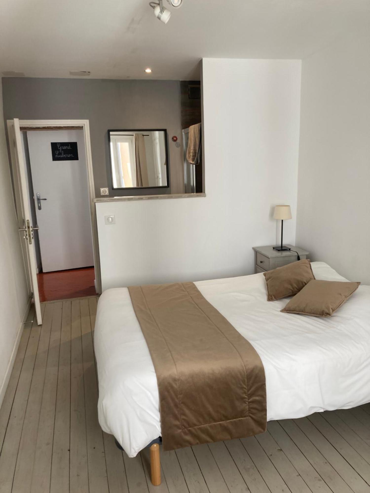 Le Petit Hermitage Apartment Apt
